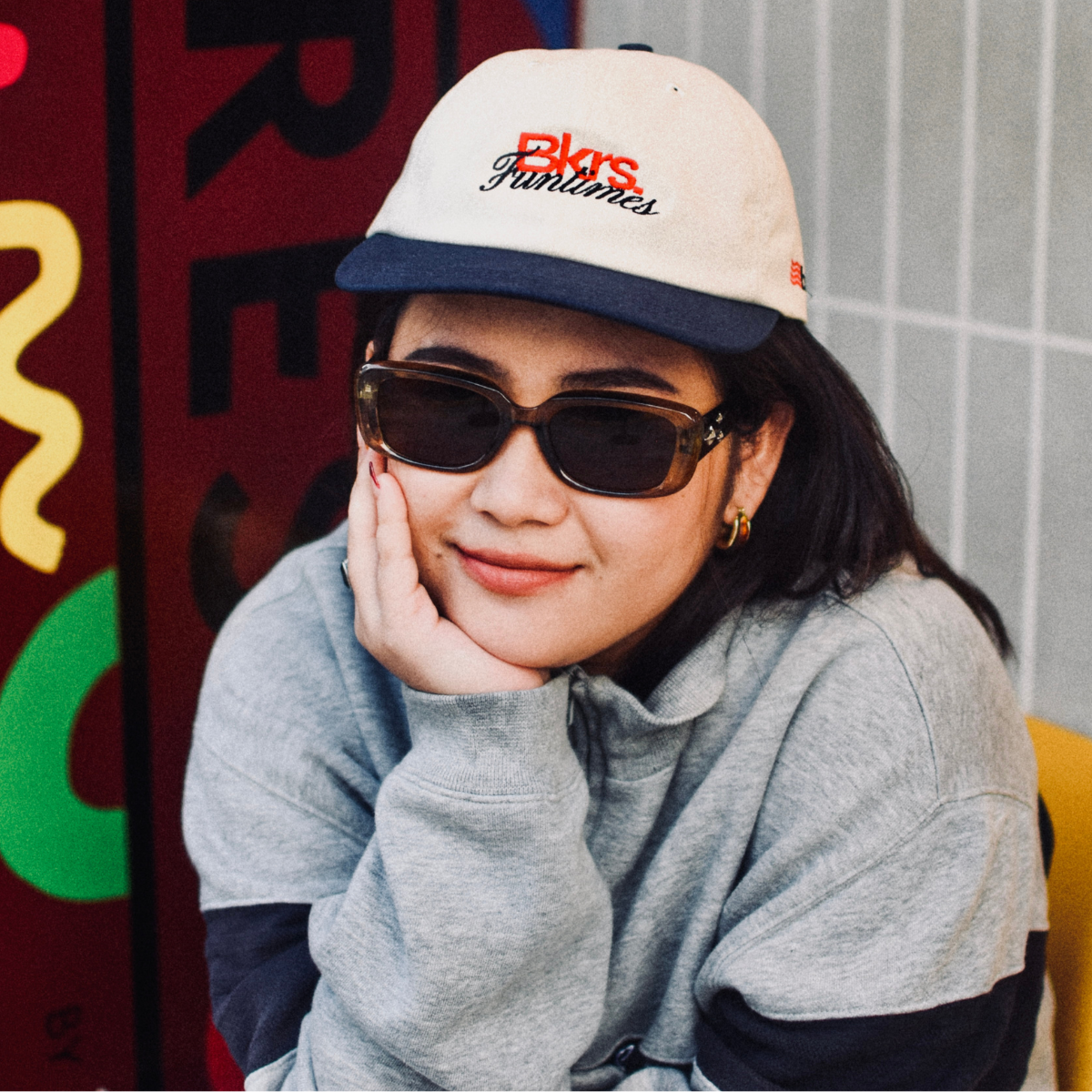 B HAT - BLACK & NAVY BLUE